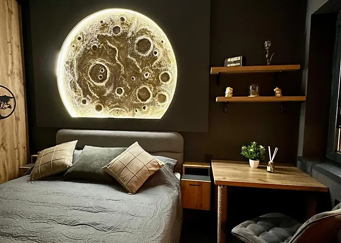 Moonlight Downtown *