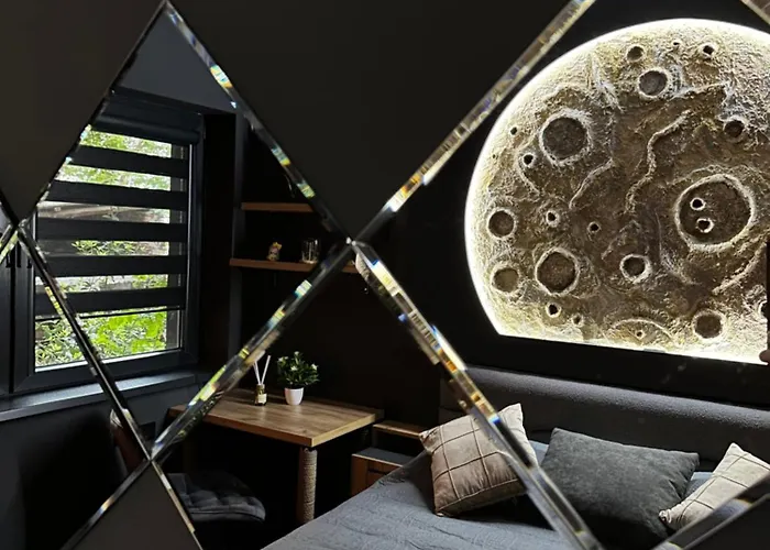 Moonlight Downtown * Skopje