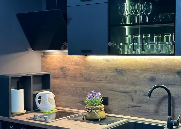 Moonlight Downtown * Skopje