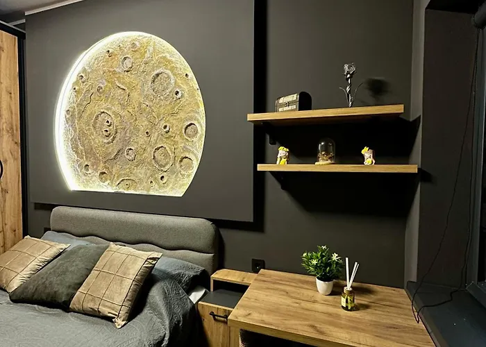 Moonlight Downtown Apartament *