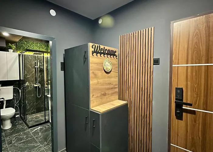 Moonlight Downtown *